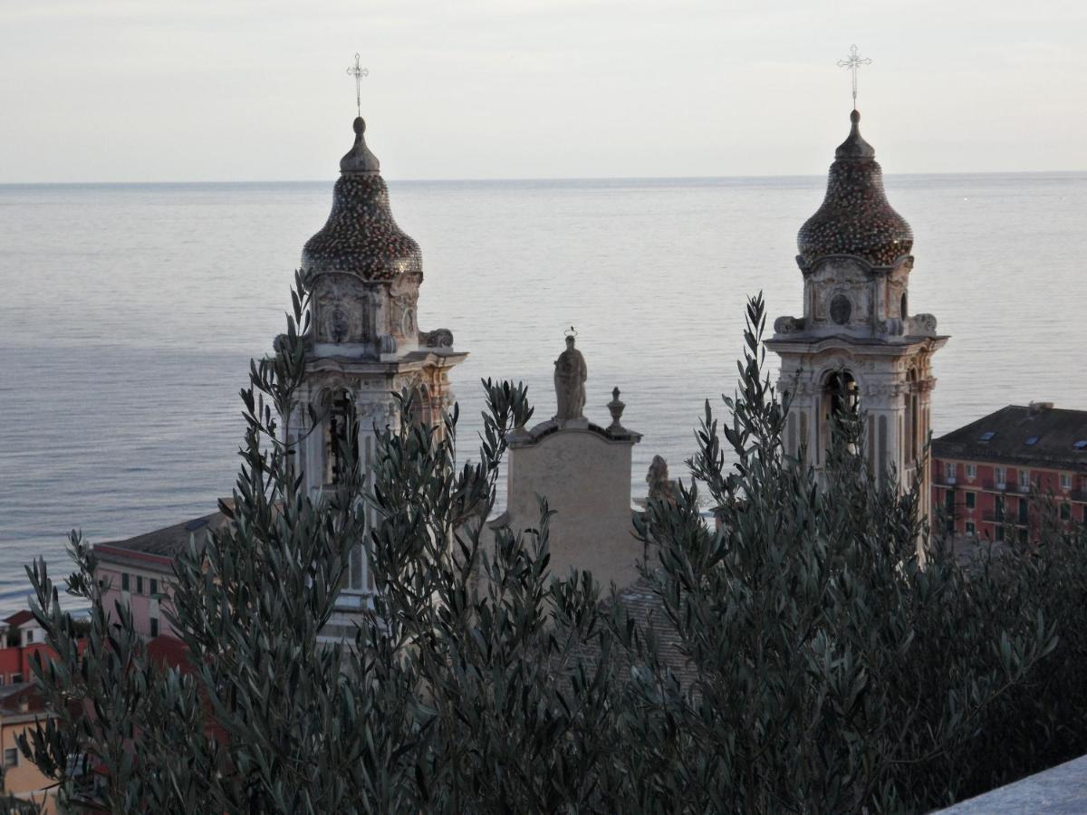 Alloggio Fronte Mare, 3 Camere E Cortile Privato. Laigueglia Extérieur photo